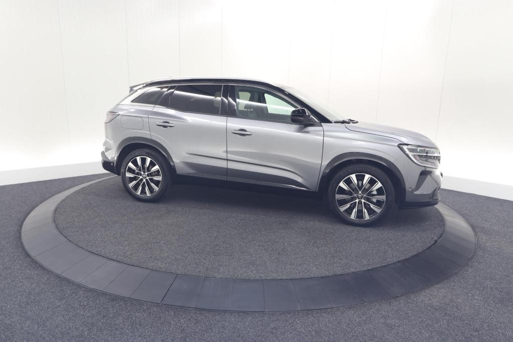 Renault Austral 1.2 e-tech full hybrid 200 techno | 360 camera | panoramada