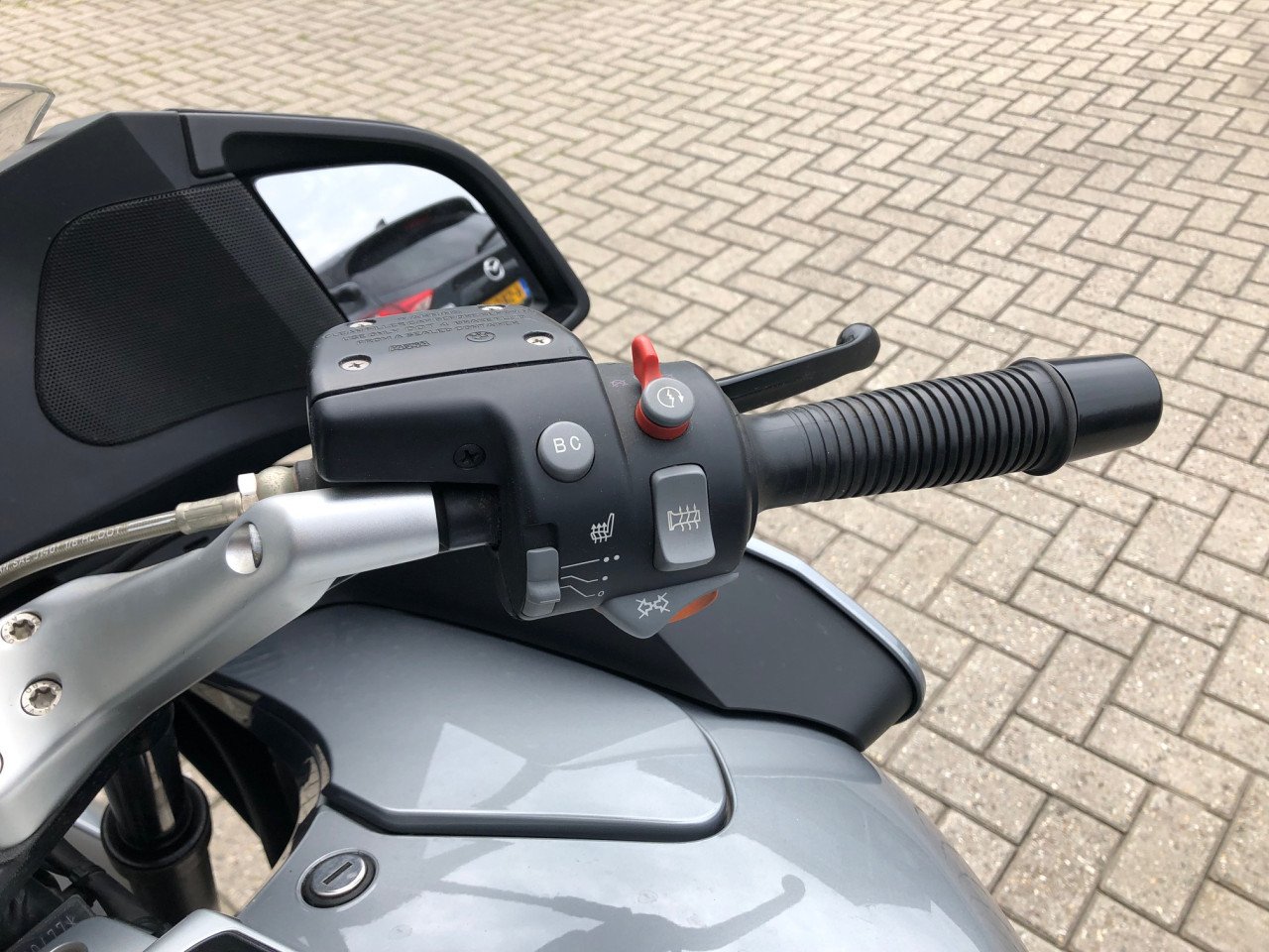 BMW R1200RT van 1e eigenaar met slechts 42 dkm, nieuwstaat €4850,-