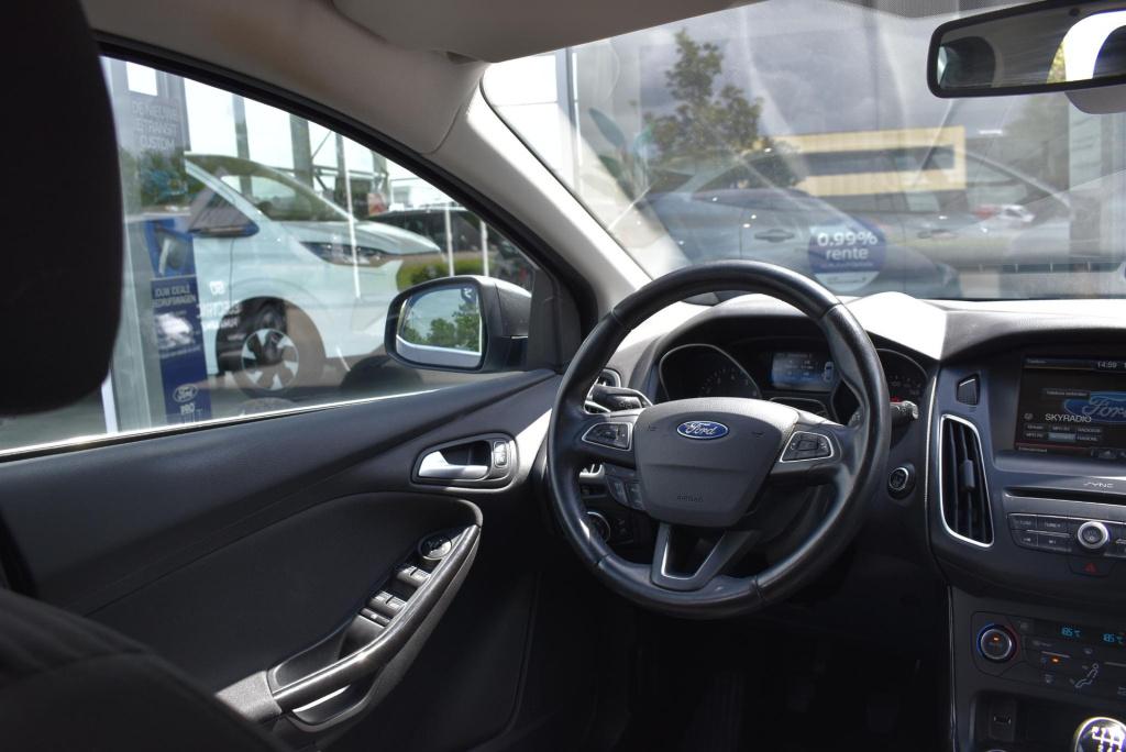 Ford Focus wagon 1.0 titanium edition | wegklapbare trekhaak | climate cont