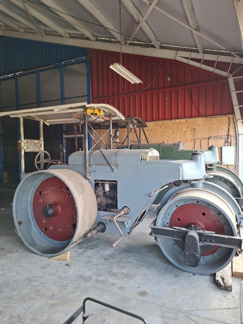 Walsen HAM, Kraan, oplegger Van Hool, BM tractor