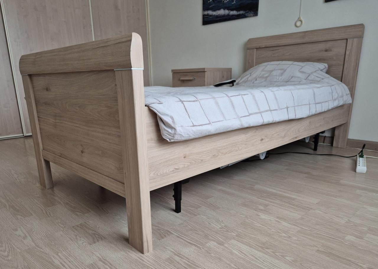 Electrisch verstelbaar bed
