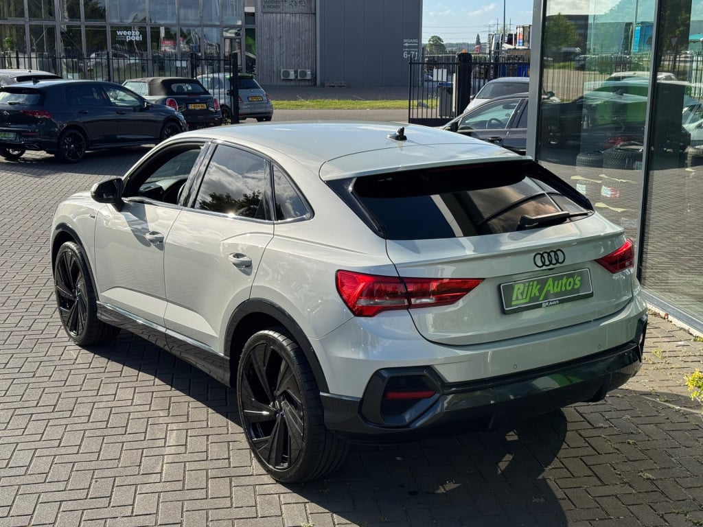 Audi Q3 sportback 35 tfsi pro line * camera * leer * carplay * black pack