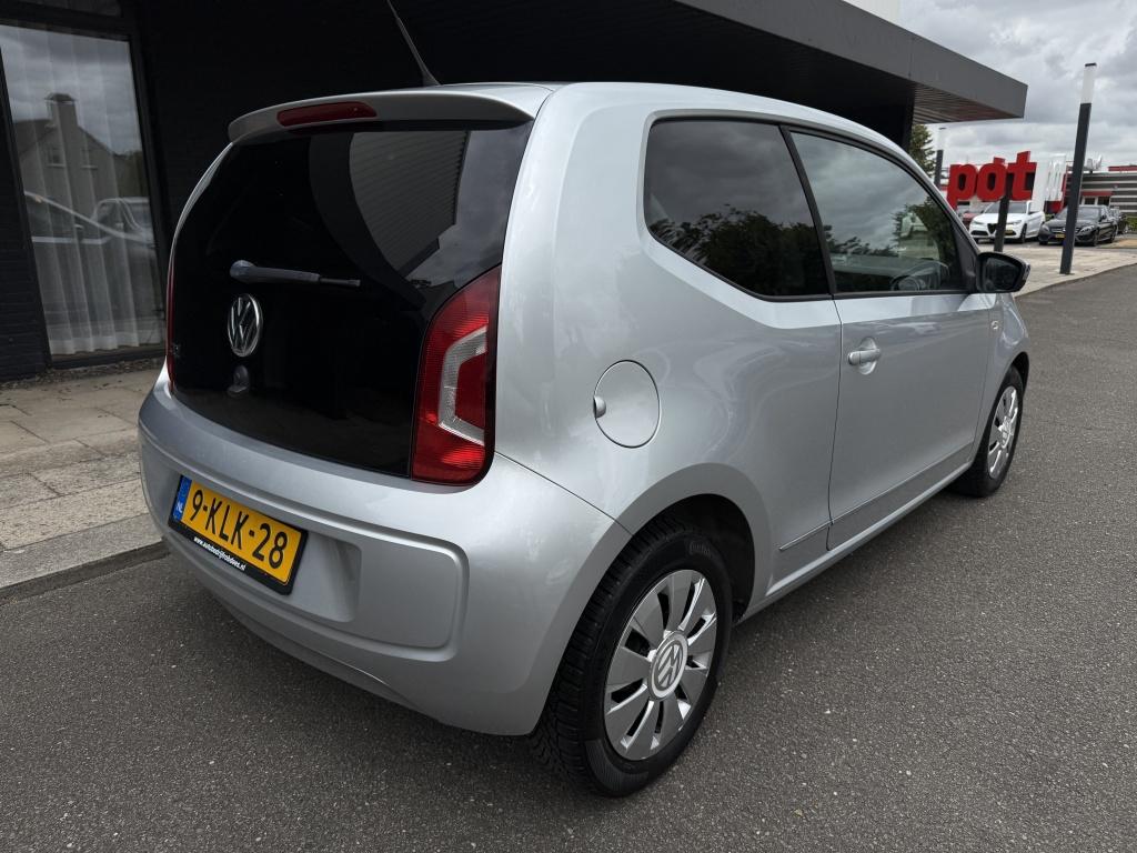 Volkswagen UP! 1.0 move up!