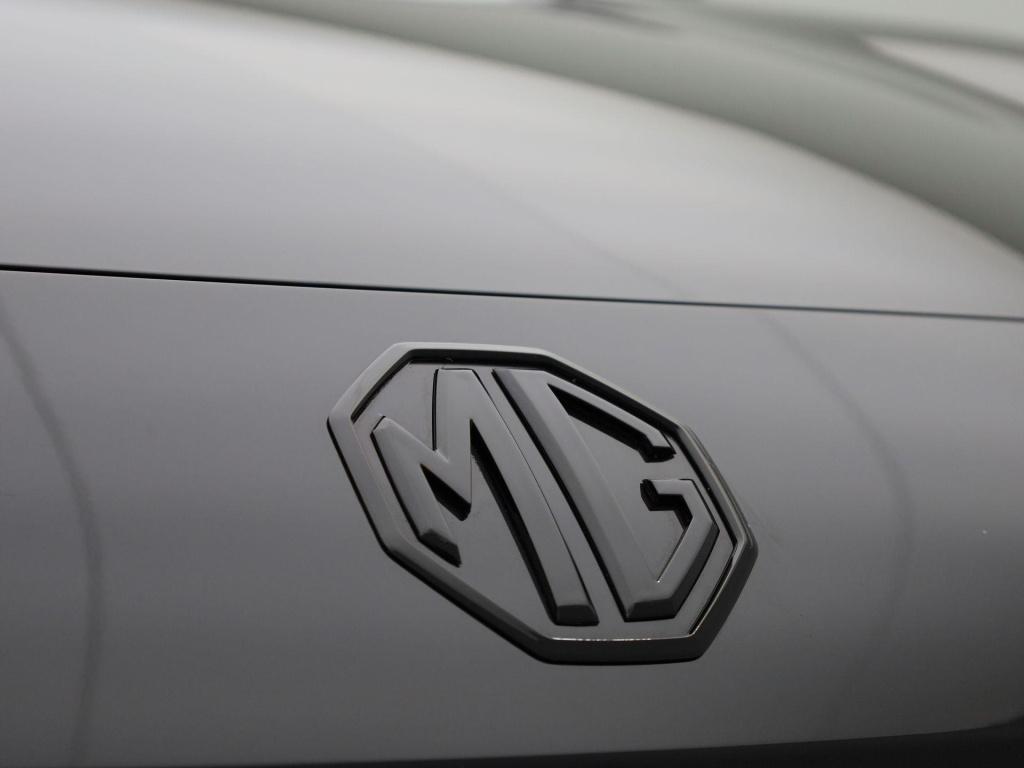MG Mgs5 Ev luxury 64 kwh | black pack | 360 camera | warmtepomp | getint gl