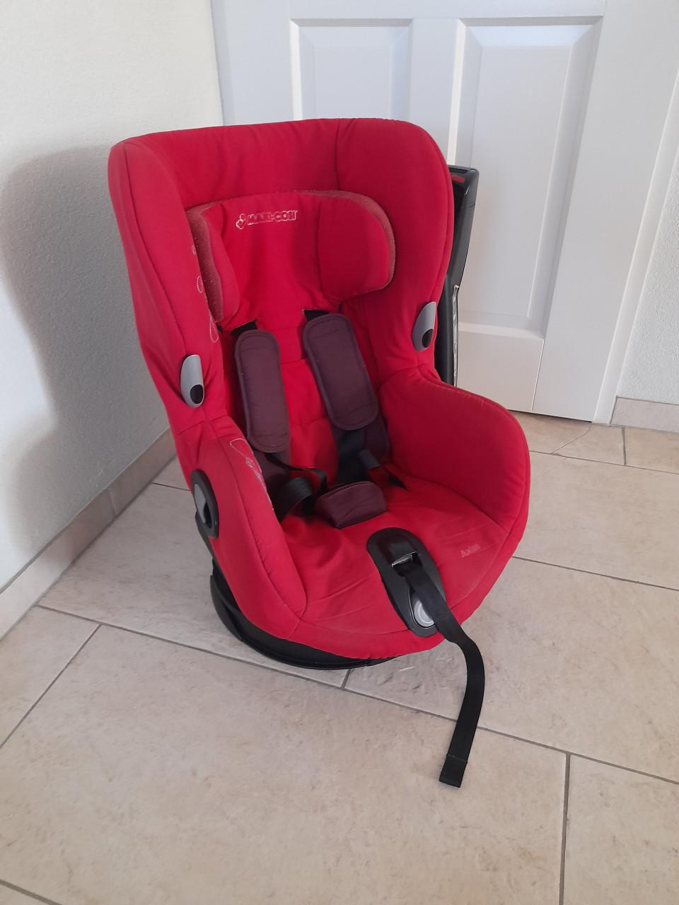Maxi cosi Axiss ( draaibaar ) 9 / 18 kg (in goede nette staat )