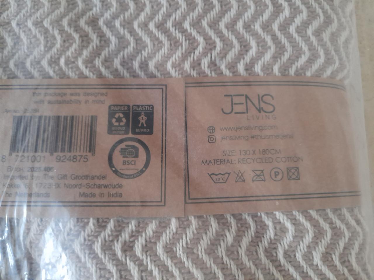 JENS Prachtig Kleed ( NIEUW) 130 x 180 (recycled cotton )