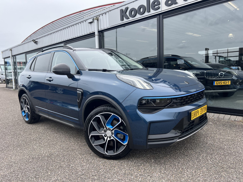 Lynk & Co 01 1.5 261pk plug in hybrid , panodak , 360gr camera, carplay