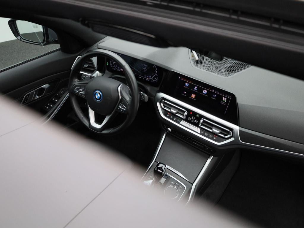 BMW 3-serie touring 320e business edition plus | automaat | lmv | navigatie