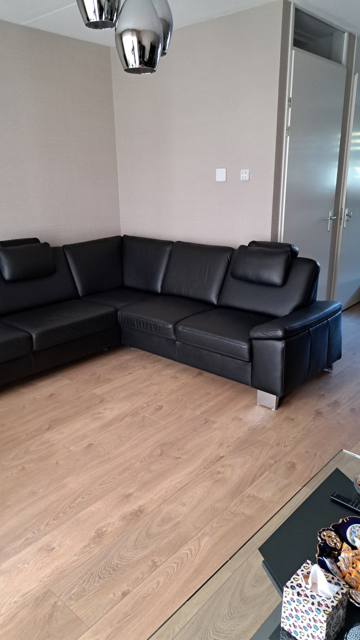 Te koop lederen hoekbank