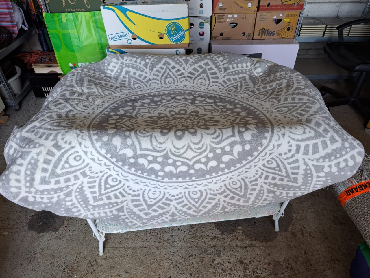 Te koop mooi rond kleed