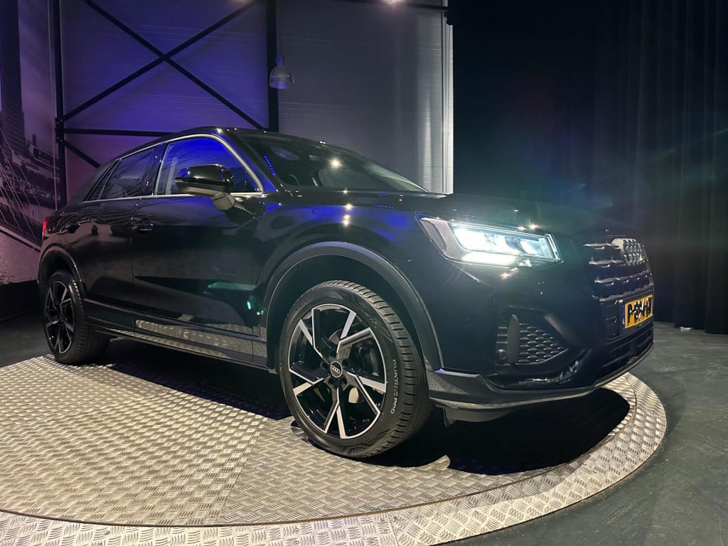 Audi Q2 35 tfsi business edition *navi*led*leer*trekhaak*