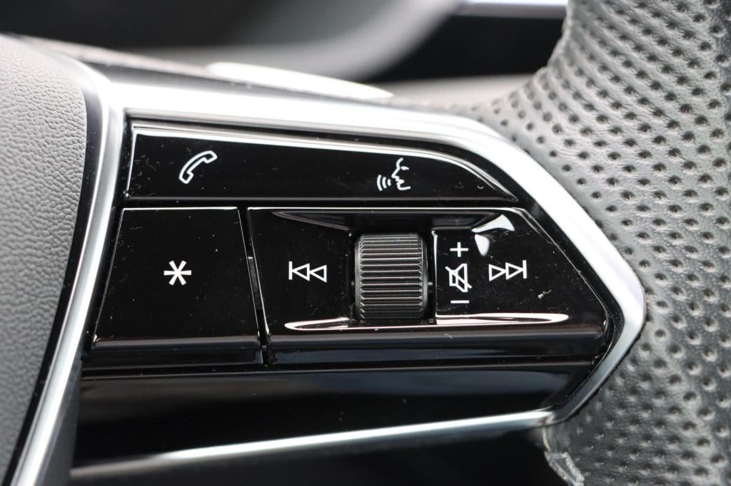 Audi E-tron sportback 55 quattro black edition 95 kwh 408pk s-line