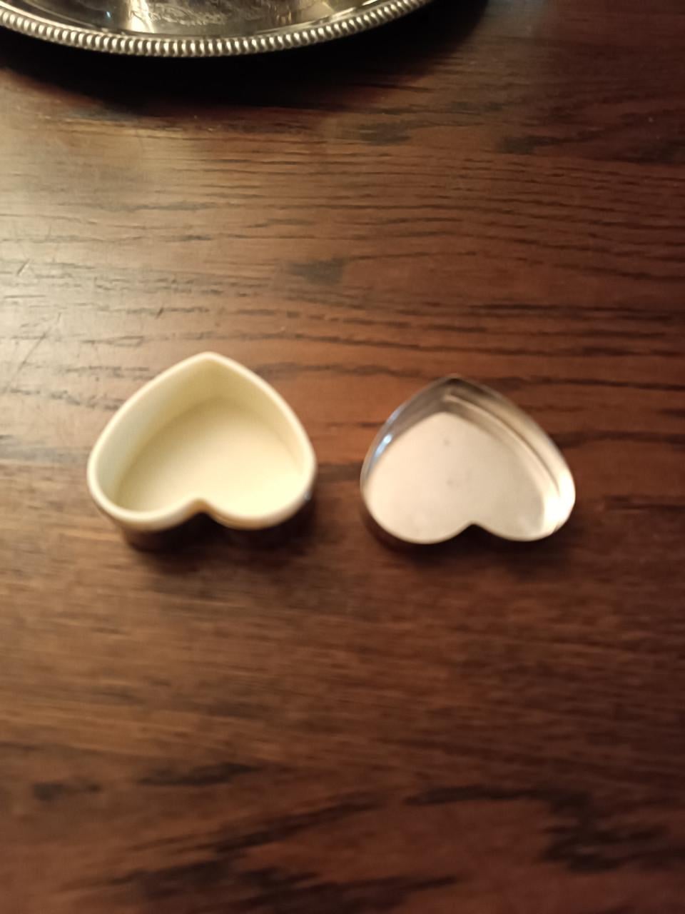 Verzilverd Hartvormig Doosje - 5x3 cm