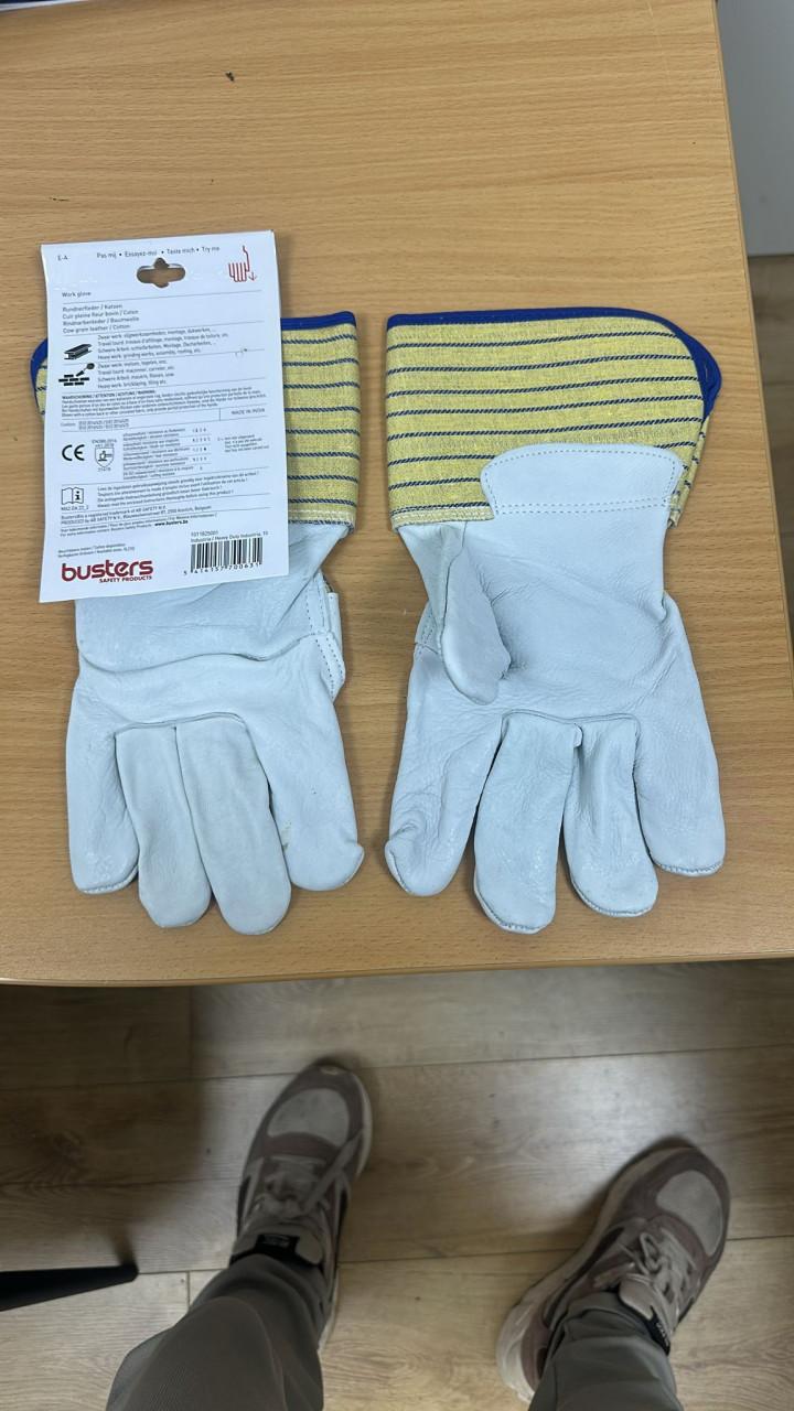 Busters handschoenen