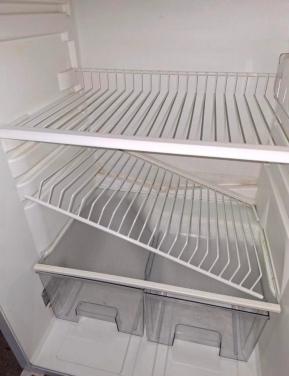 Koelkast tafelmodel te koop, gebruikt maar werkt goed