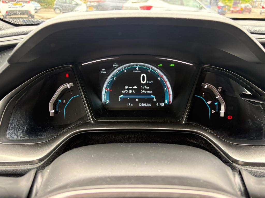 Honda Civic 1.0 i-vtec premium