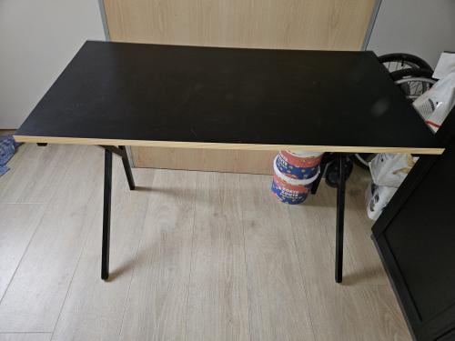 Bureau zwart & stalen frame