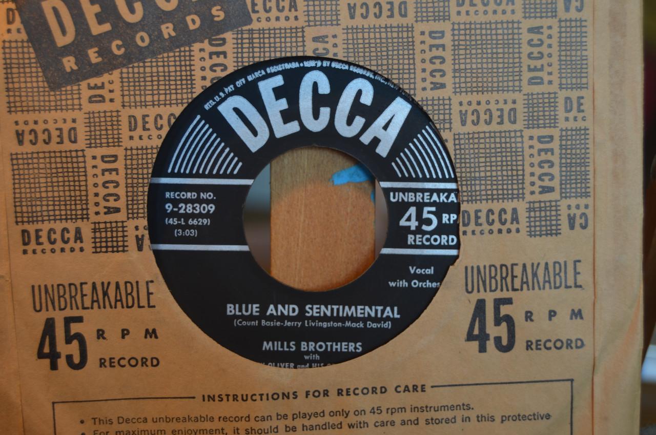 Diverse singles 'The Mills Brothers' (2)