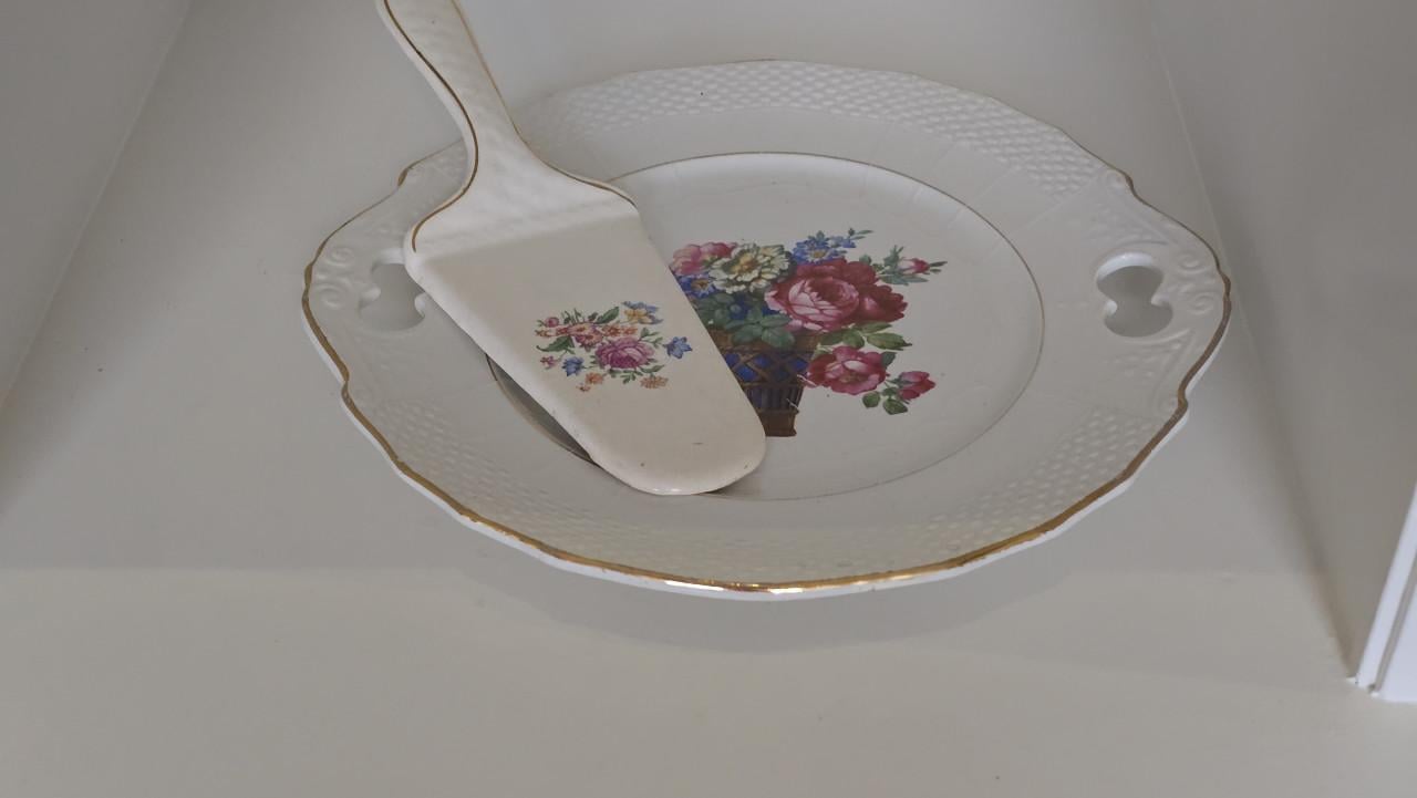 Fanse petit four schaal met taart schep 🤎