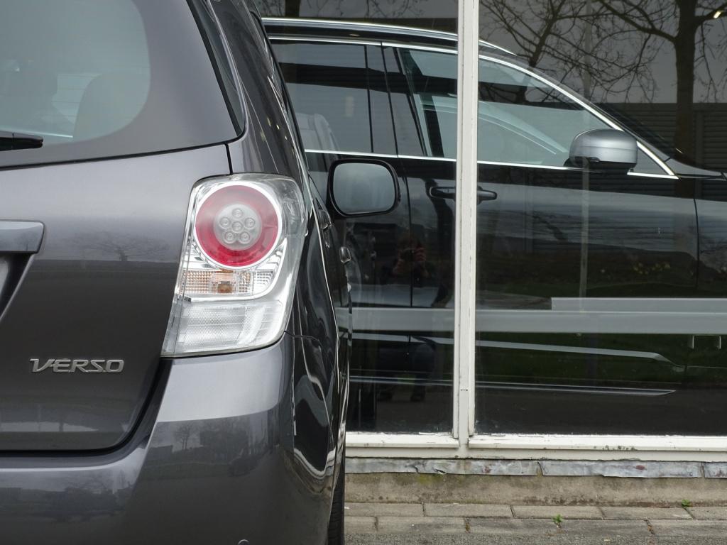 Toyota Corolla Verso 1.8 vvt-i business 7p. | 7-persoons | navi | pdc | tre