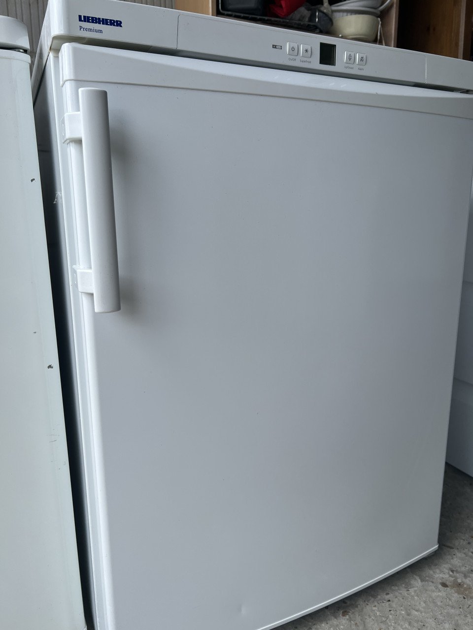 Als Nieuwe Liebherr GP 1476 Premium diepvriezer Vrieskast 85x61 cm. 103L