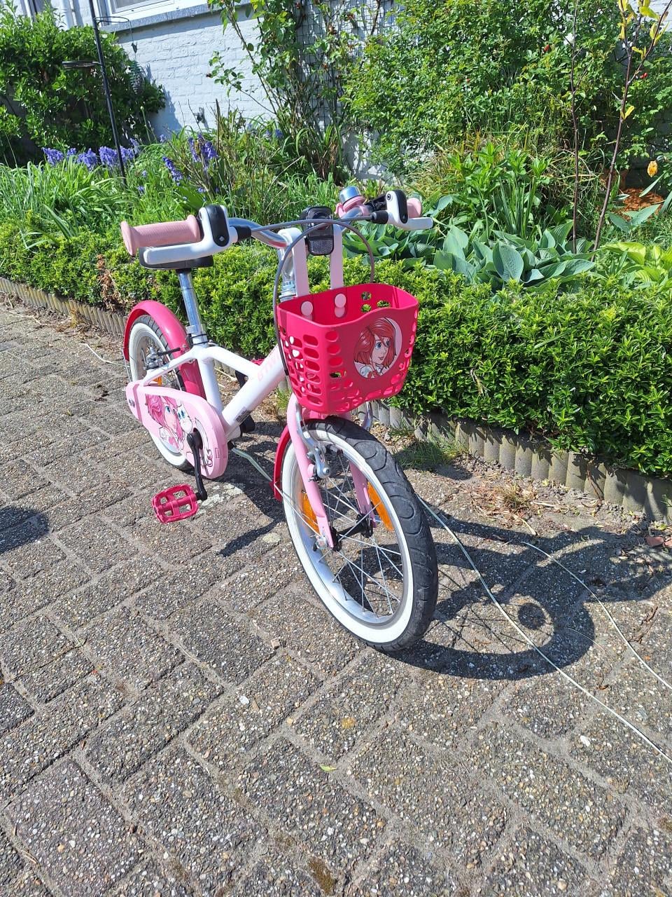 B-TWIN meidenfiets 16"