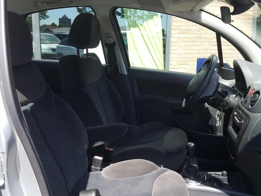 Citroen C3 1.4 i 16v exclusive trekhaak | cruise & climate control | 4 seiz