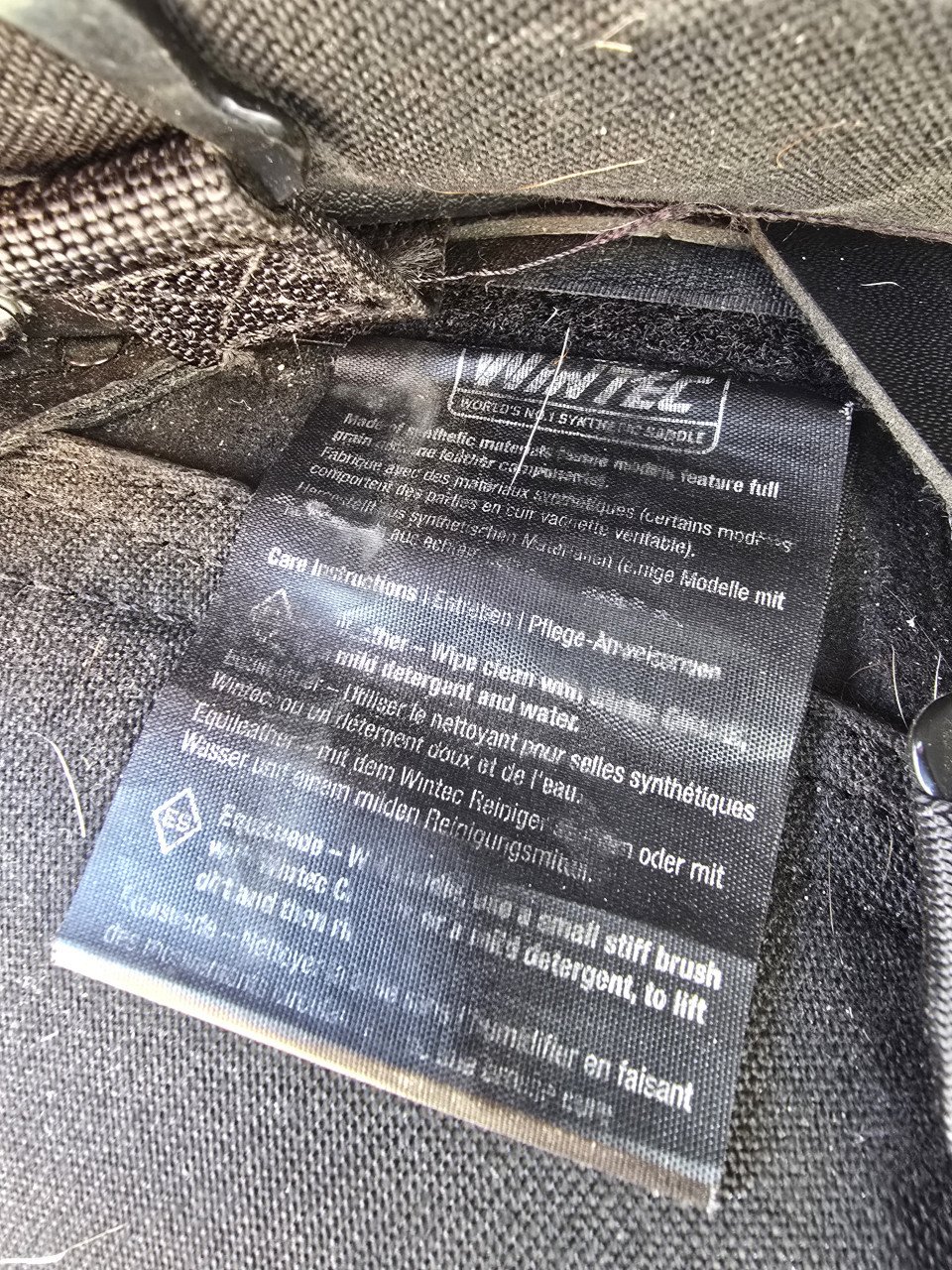 Zwart Wintec veelzijdigheidszadel, 17,5 "