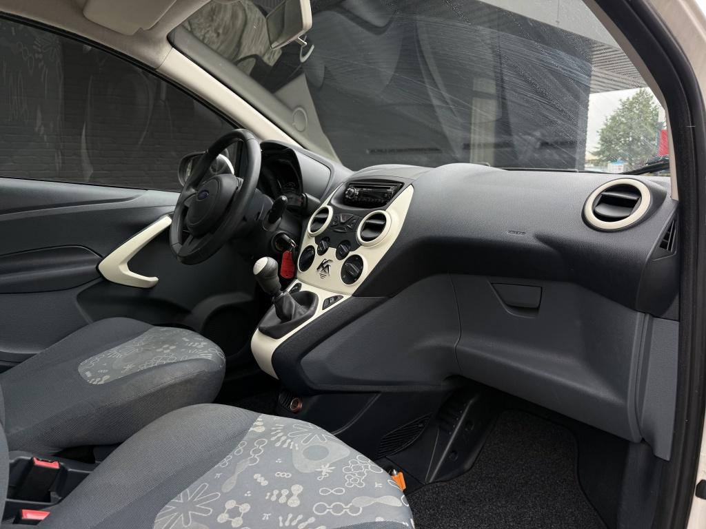 Ford KA 1.2 comfort - nieuwe distributie + grote beurt -