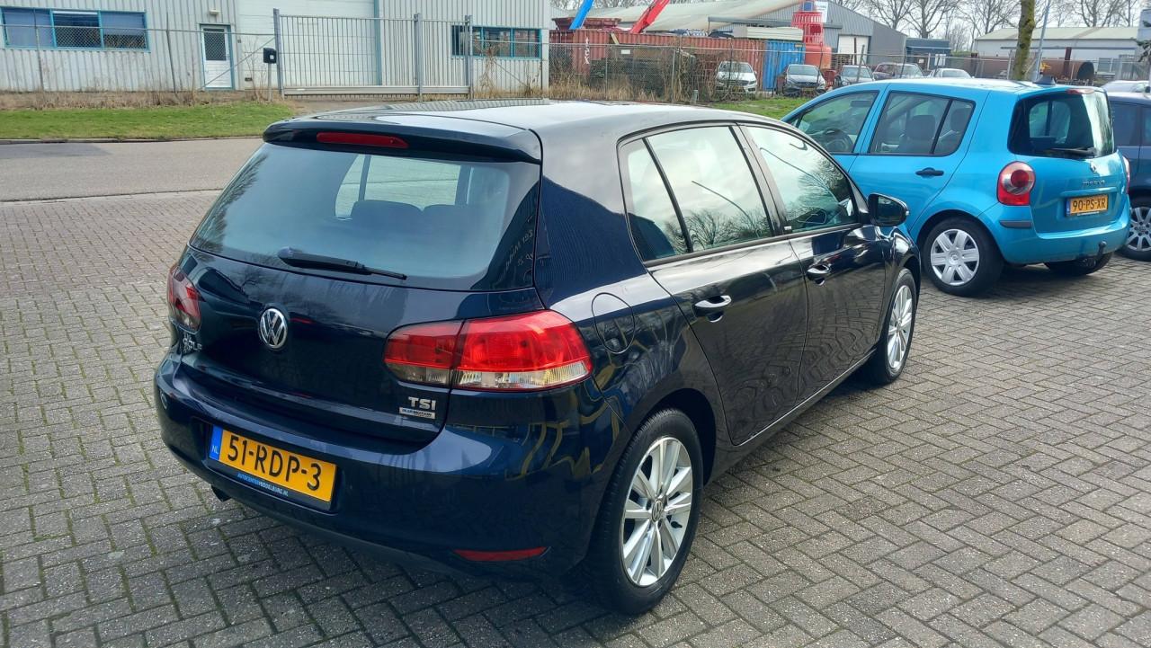 Volkswagen GOLF 1.2 TSI Style BlueMotion 5drs bj:2011 airco-lm velgen