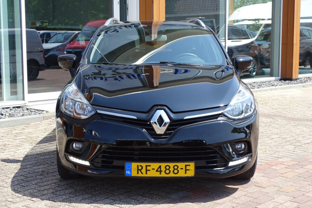 Renault Clio estate 0.9 tce limited
