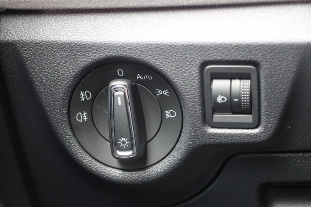 Skoda Kamiq 1.0 tsi business edition
