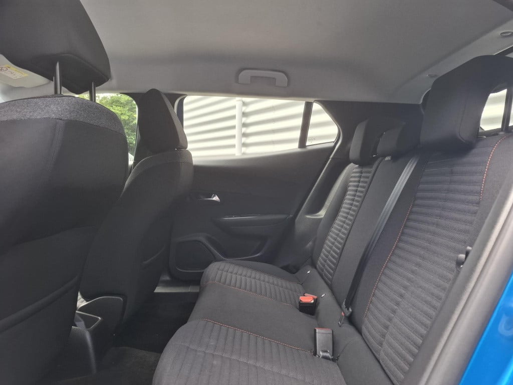 Peugeot 2008 suv 1.2 100 pk active airco/nav/park/trekhaak
