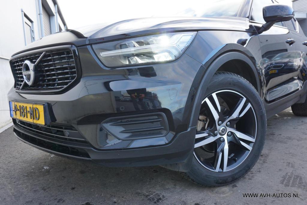 Volvo XC40 1.5 t2 r-design
