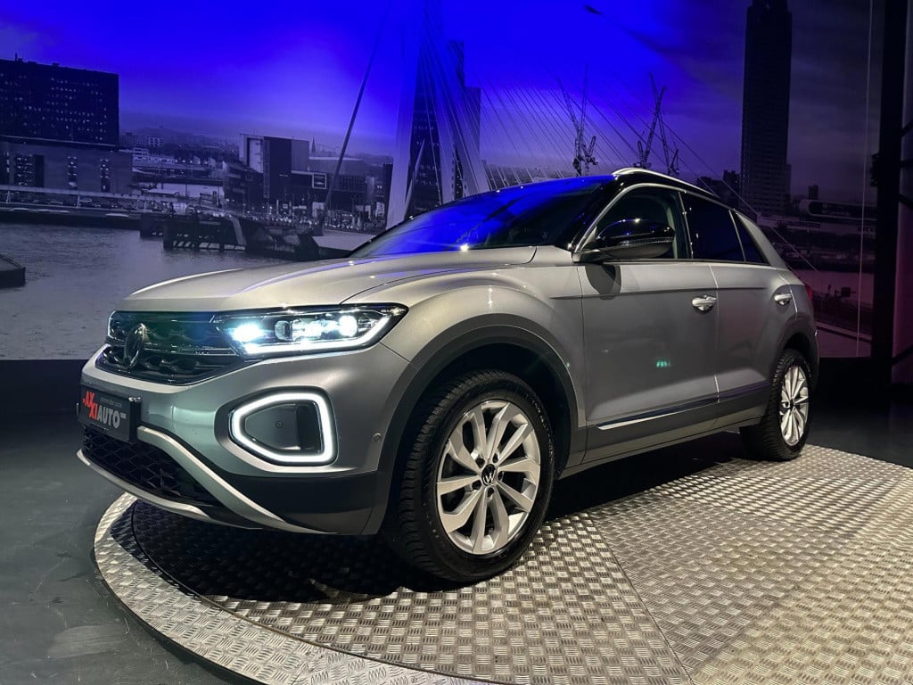 Volkswagen T-roc 1.5 tsi style*led*virtual*dab+*pdc v&a*trekhaak*navi*appco