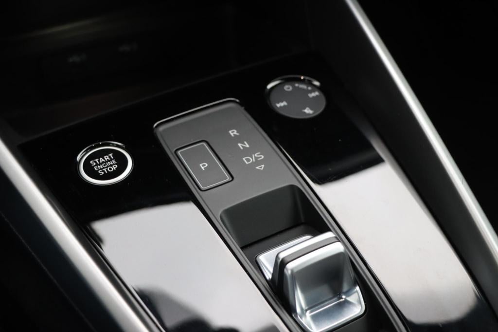 Audi A3 sportback 40 tfsi e advanced edition 204pk s-tronic