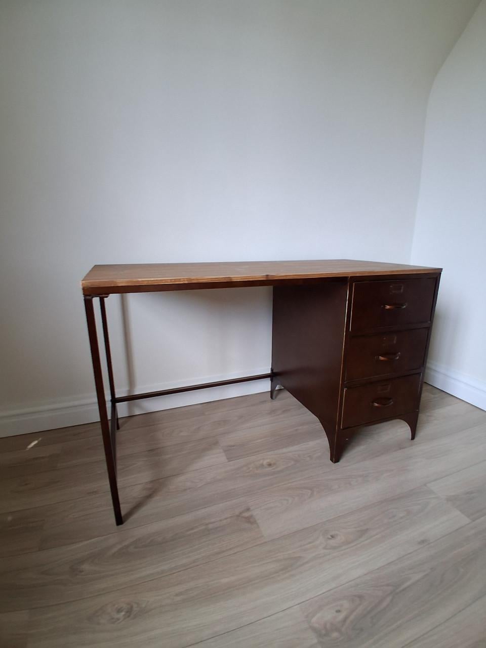 Bureau metaal en houten blad