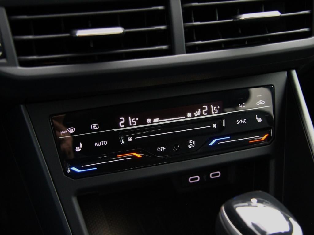 Volkswagen Polo 1.0tsi 110pk dsg r-line | acc | active info | navi | camera