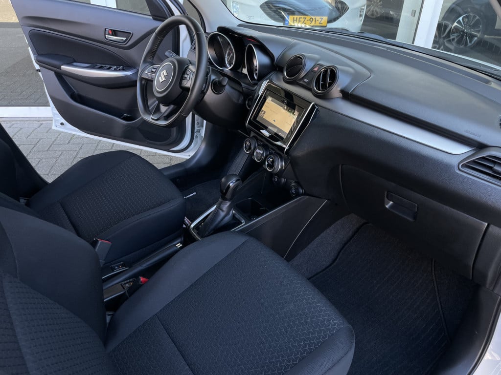 Suzuki Swift automaat 1.2 style smart hybrid
