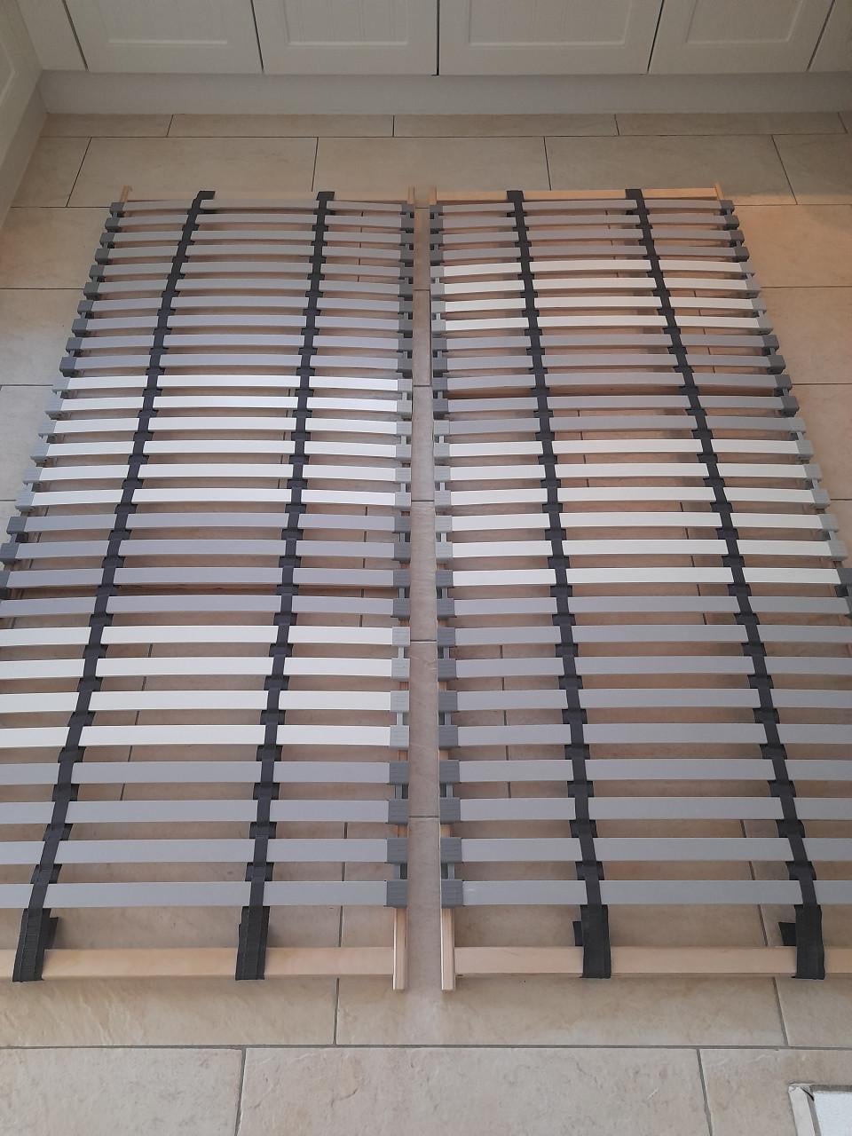 2 x 80 x 200 Lattenbodems (in goede nette staat )