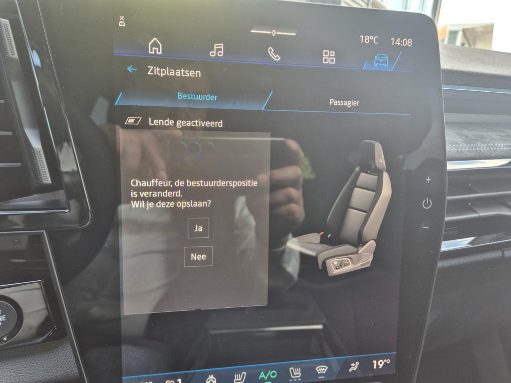 Renault Austral 1.2 e-tech full hybrid 200 iconic esprit alpine pack harman