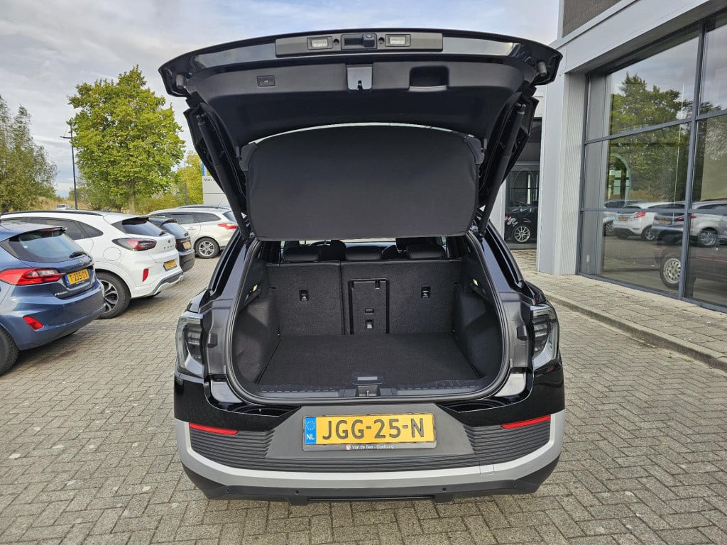 Ford Explorer extended range rwd 77 kwh