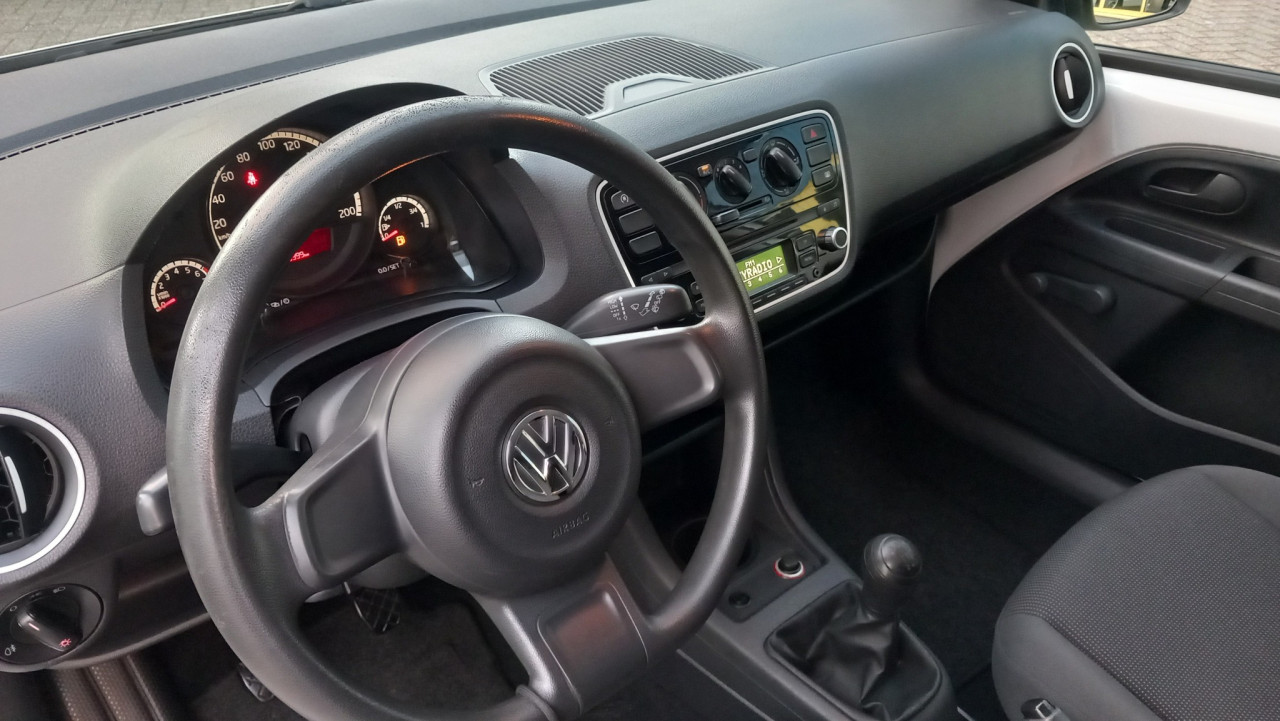 Volkswagen  Up 1.0 take-up Blue-Motion 5deurs bj:2013 airco apk 2026