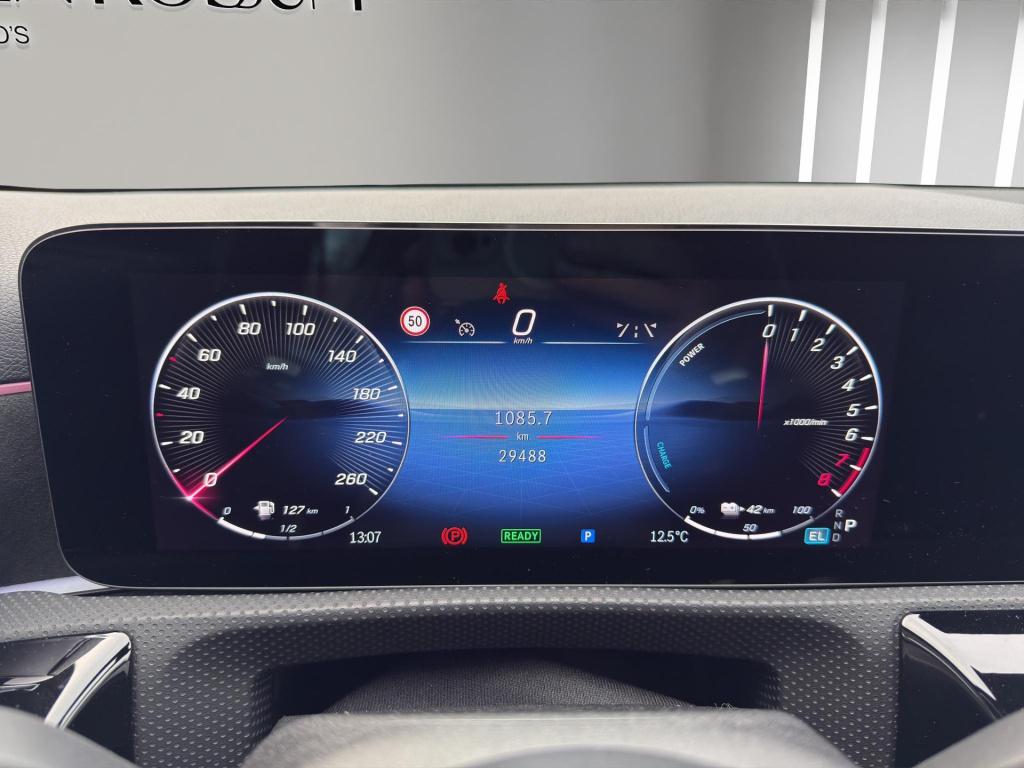 Mercedes-Benz A-Klasse 250 e amg line panoramadak | 19"velg | sfeer | elekt