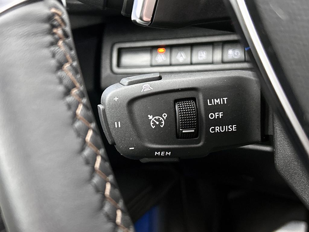 Peugeot 3008 plug-in hybrid 225 pk gt | rijklaar | panoramadak | adaptive c