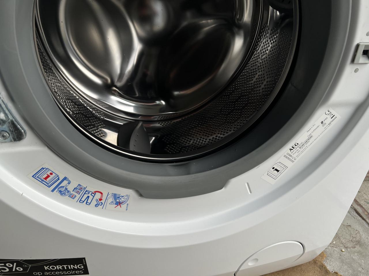 A+++ klasse AEG L6FBN5740 Wasmachine 7 kg. 1400 toren als nieuw