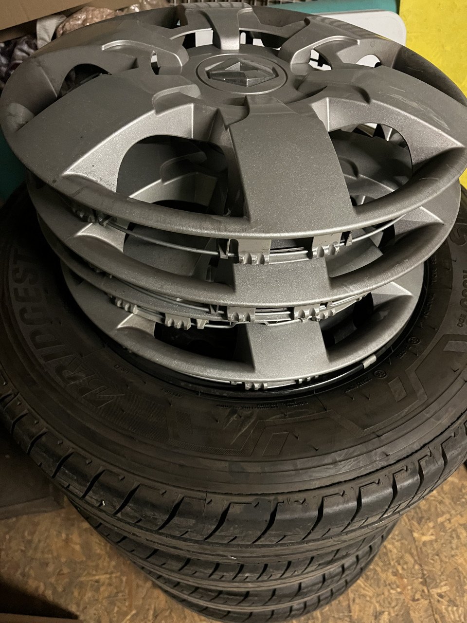 Renault master wielen / banden/doppen