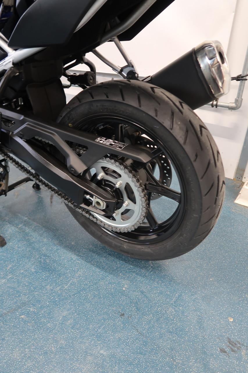 Suzuki V-Strom 800 als nieuw!