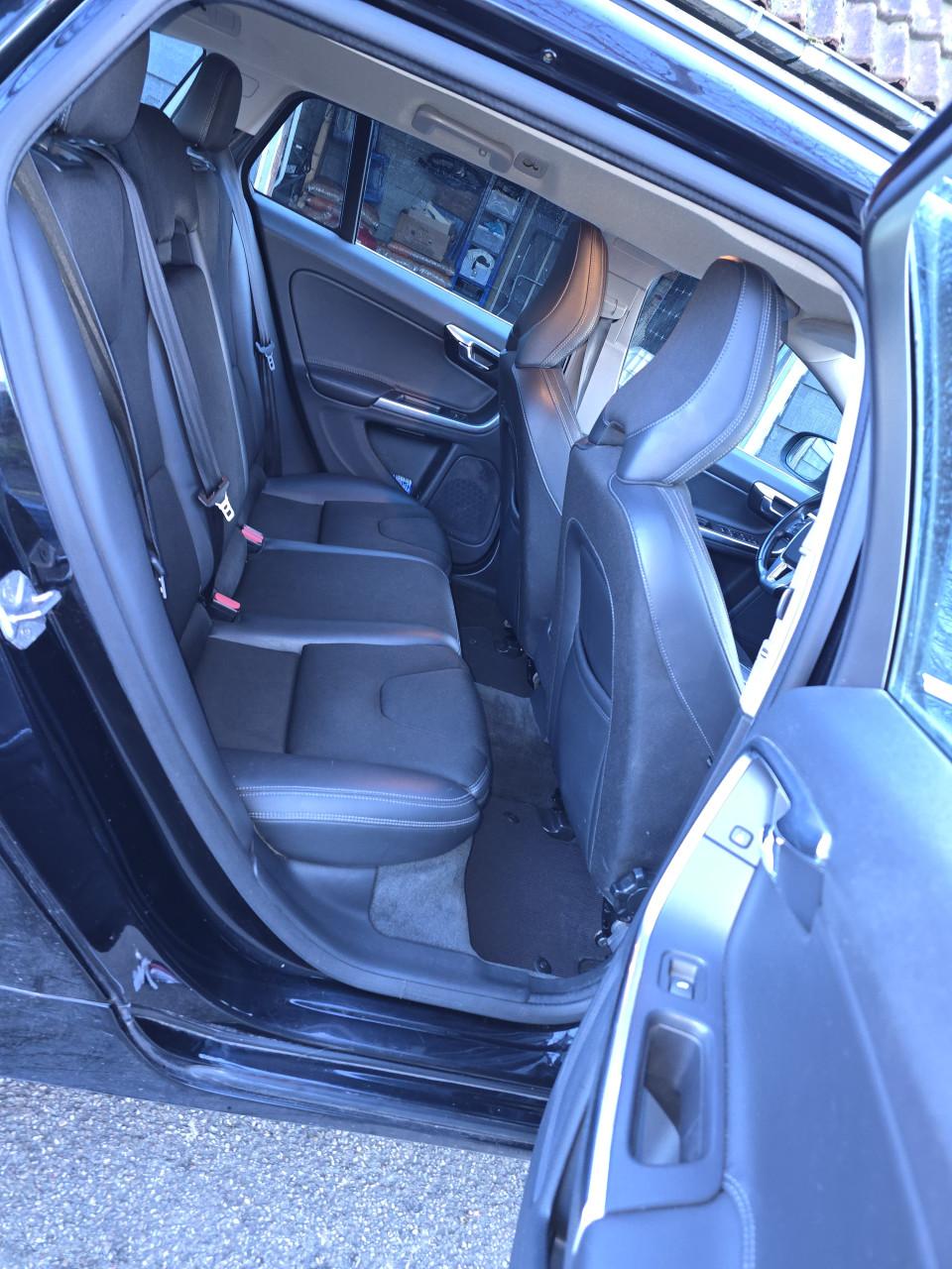 Volvo V60 D4 2015