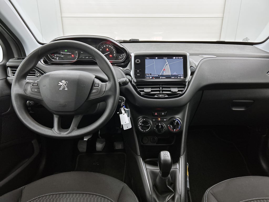 Peugeot 208 1.2 puretech blue lion | rijklaar |